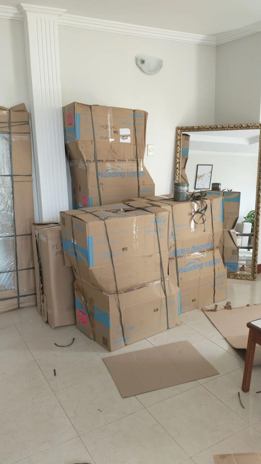 Material de embalagem e proteção de móveis